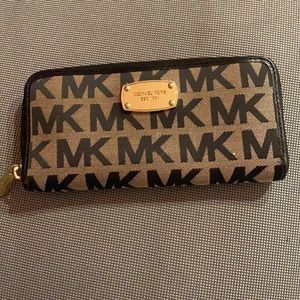 Michael Kors wallet